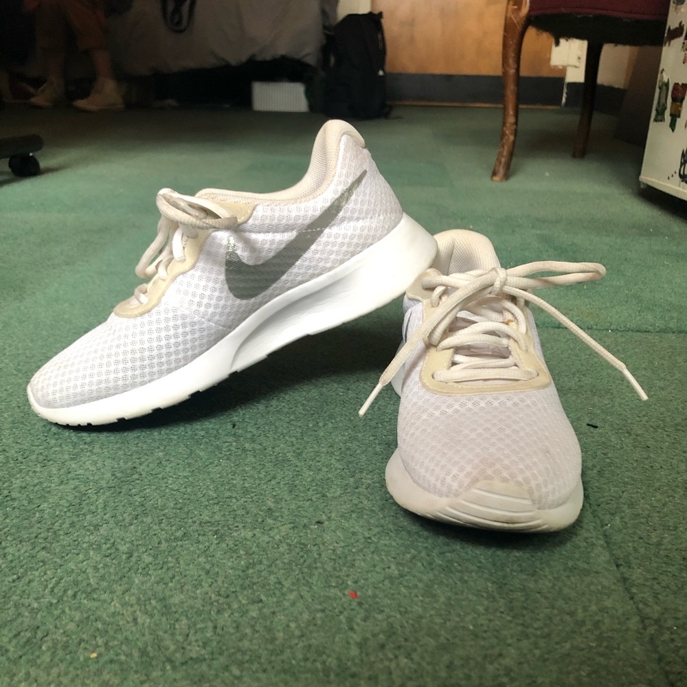 2017 Nike Trainers in white